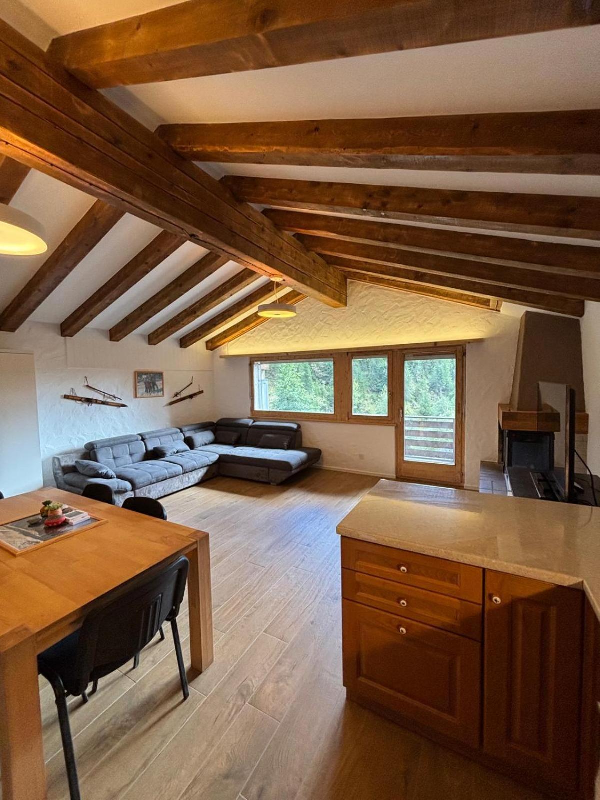 Appartamento Chalet Laax Luaran gambar