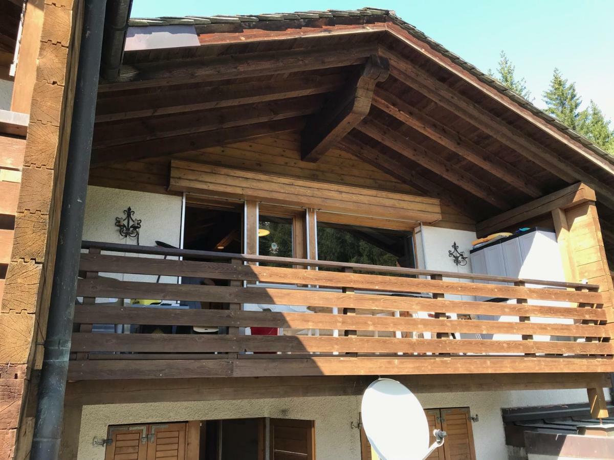 Appartamento Chalet Laax Luaran gambar